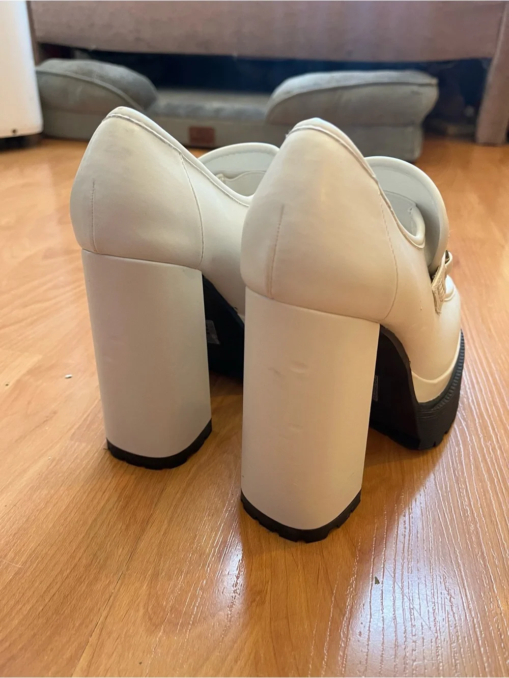 Forever 21 white leather platform shoes